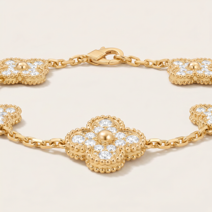 Vintage Alhambra Diamonds Clover Bracelet