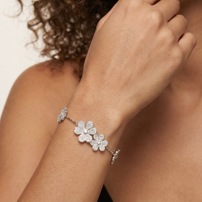 Frivole 5 Flowers Clover Bracelet