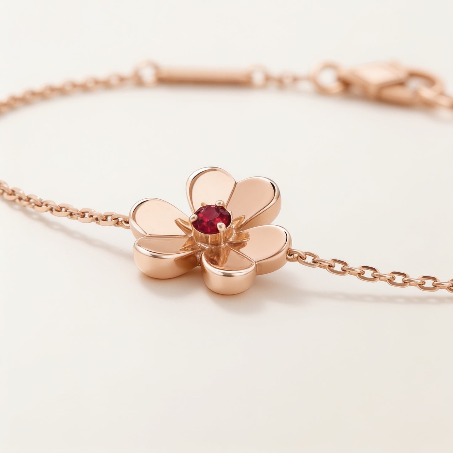 Frivole Ruby Clover Bracelet
