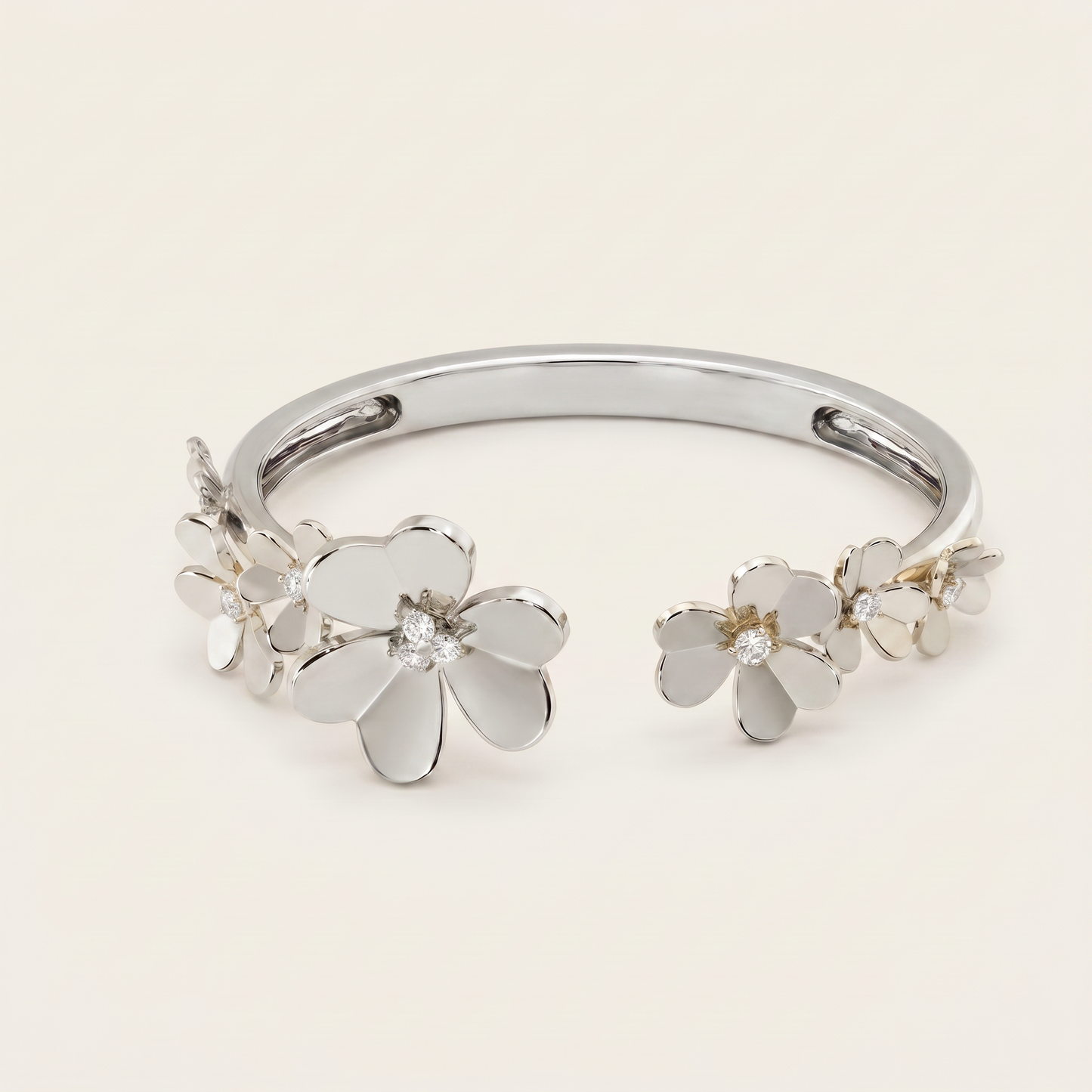 Frivole Seven Flowers Bracelet
