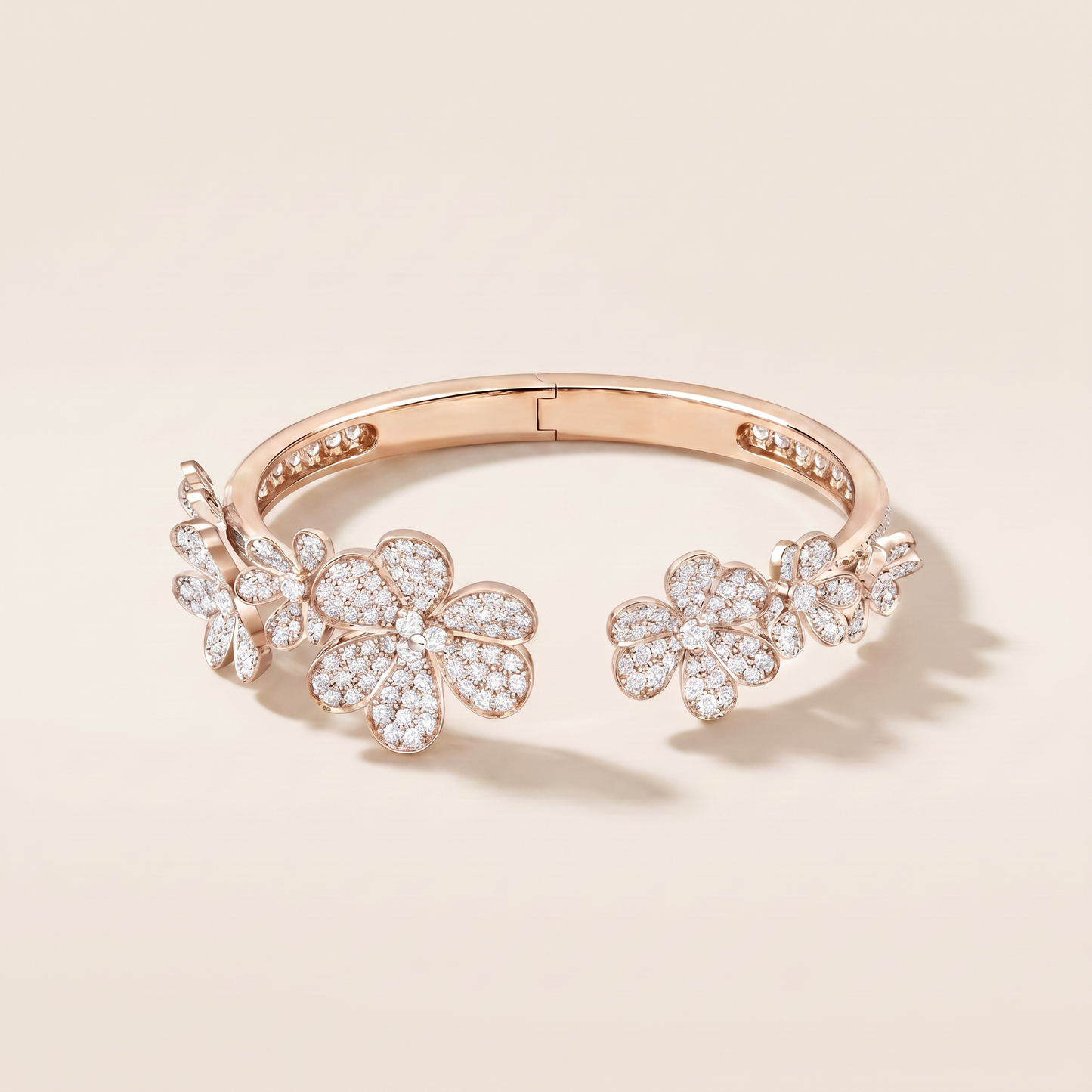 Frivole Seven Flowers Diamonds Bracelet