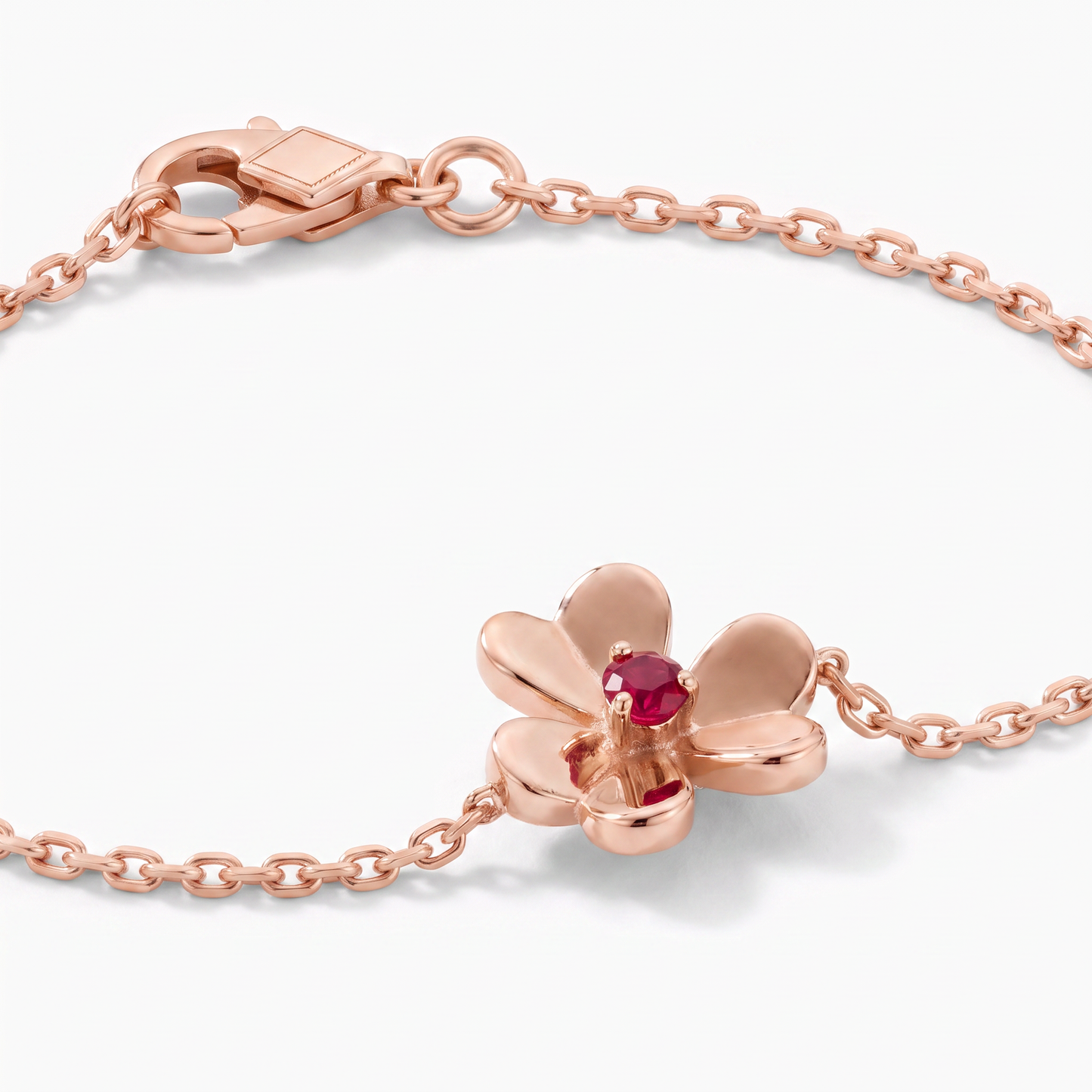 Mini Frivole Ruby Clover Bracelet